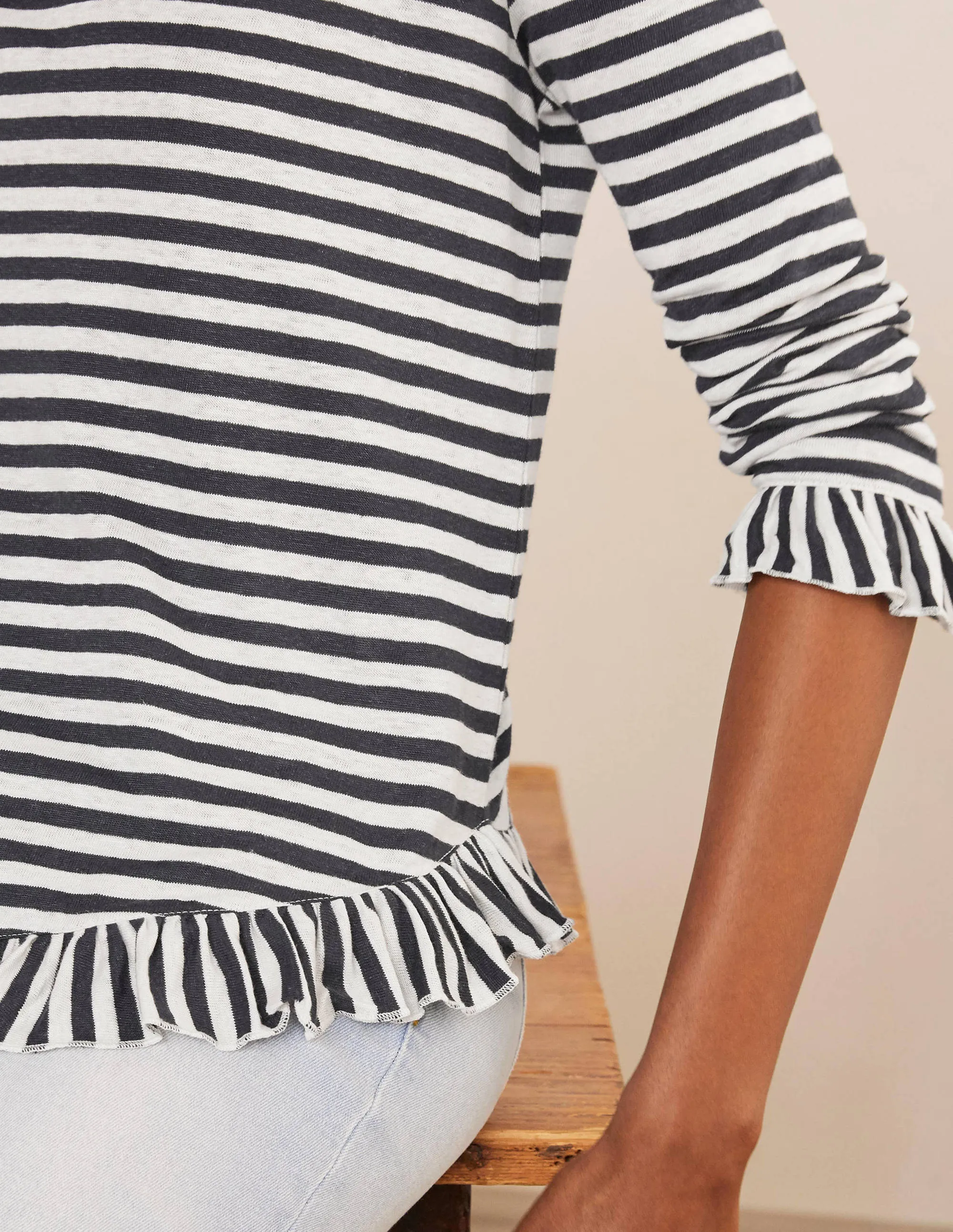 Dorothy Linen Jersey Top-Navy/ Ivory