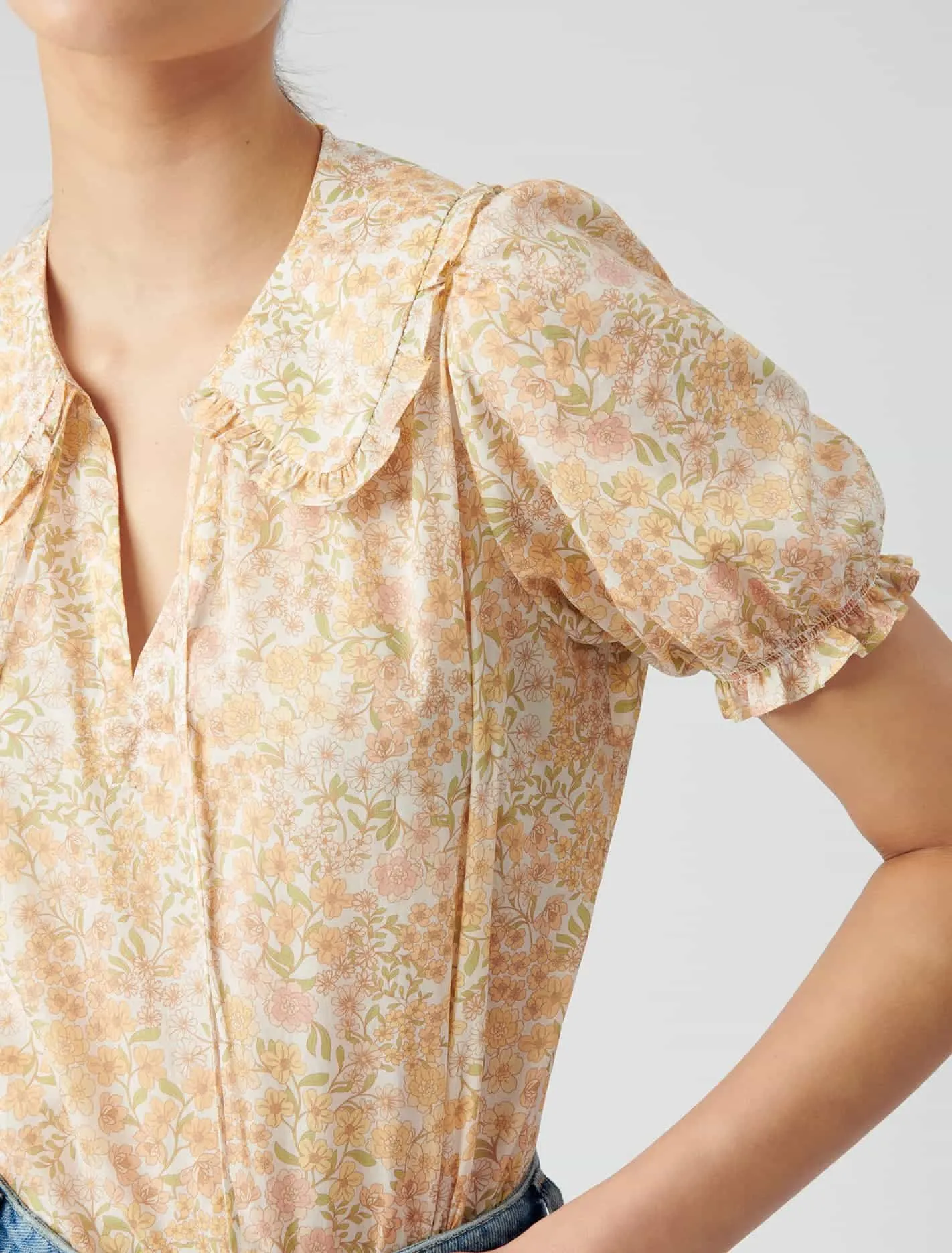 Mackenzie Collar Puff Sleeve Blouse