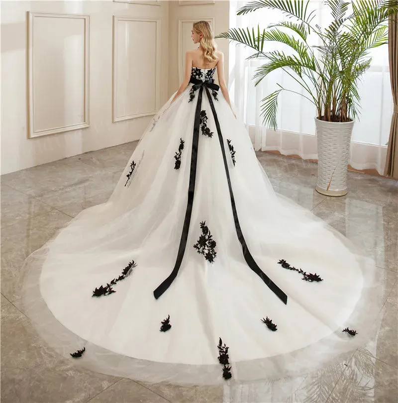 Sleek Strapless Wedding Dress