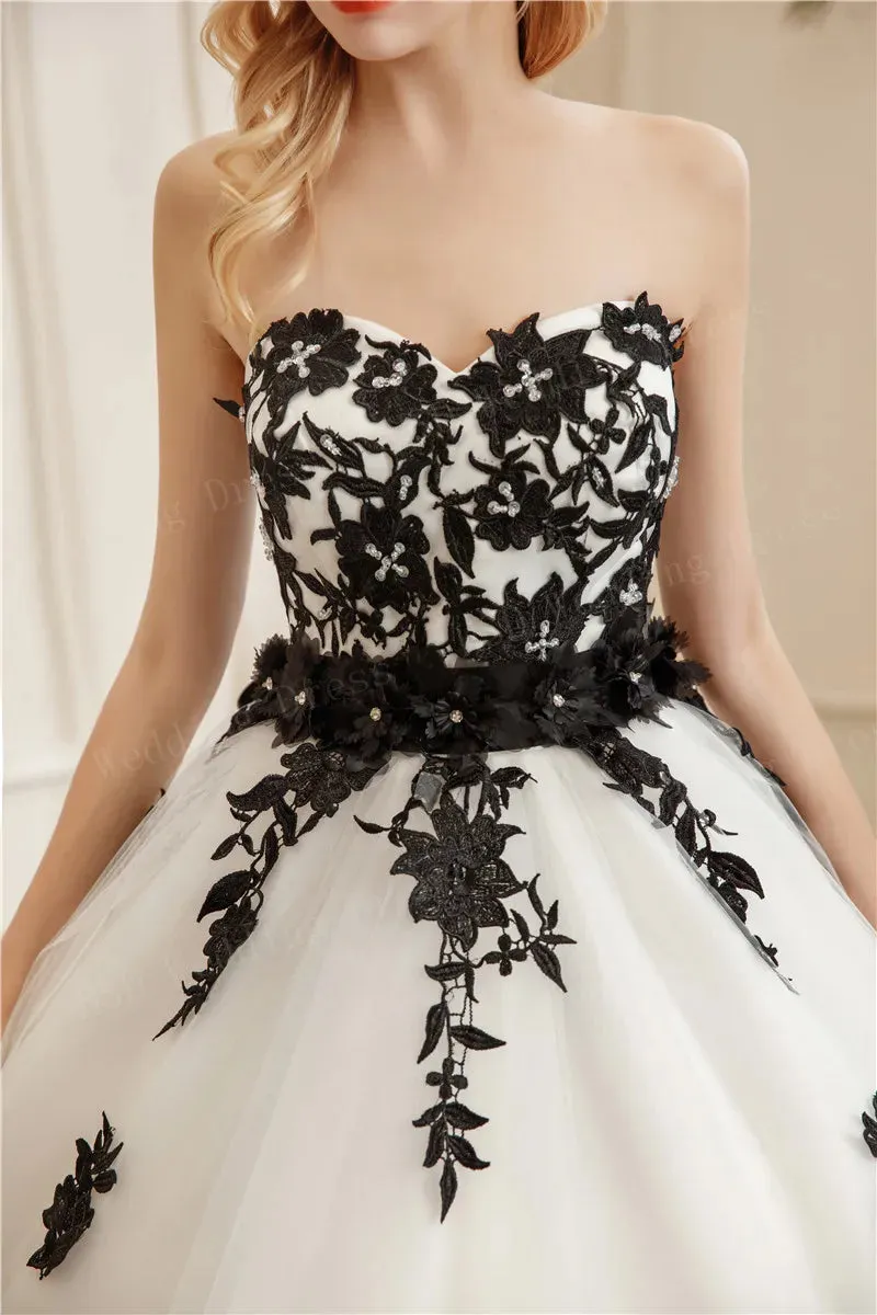 Sleek Strapless Wedding Dress