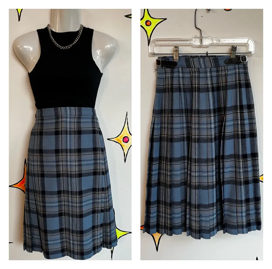 Vintage | Blue Plaid Pleated Wool Wrap Skirt | Small 4 6